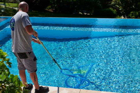 entretien-contrat-maintenance-piscine