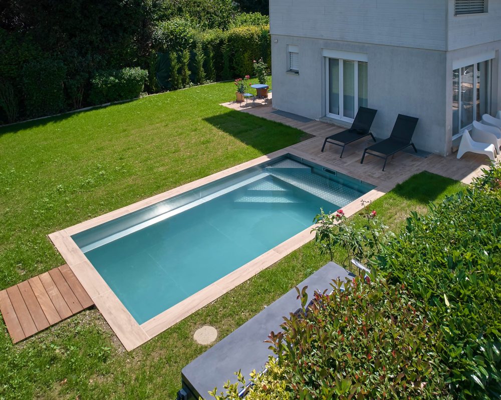 Piscine extérieure en inox